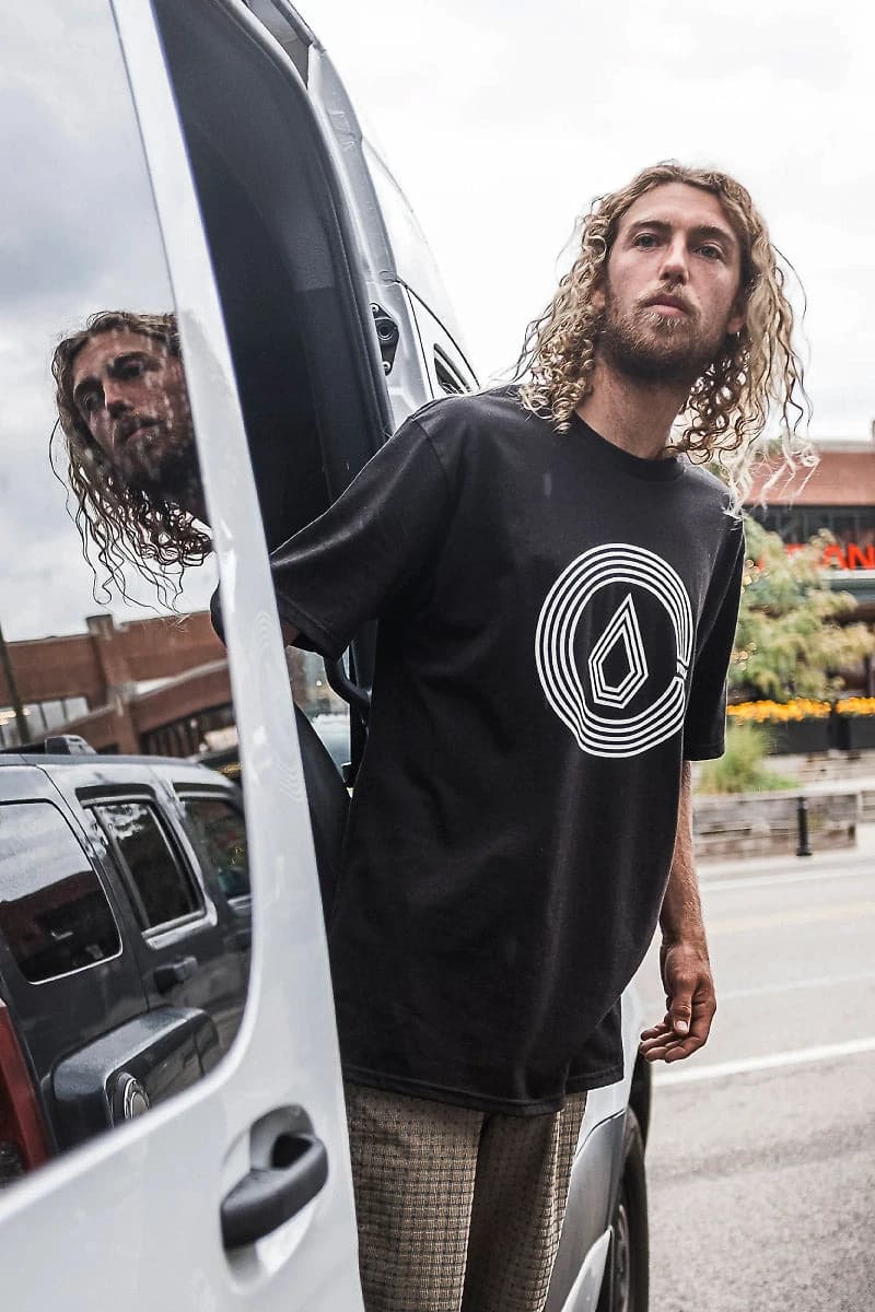 Circle Split Tee