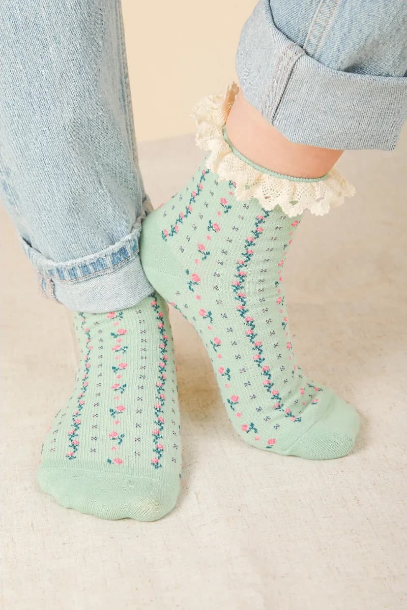 Lace Top Rose Socks