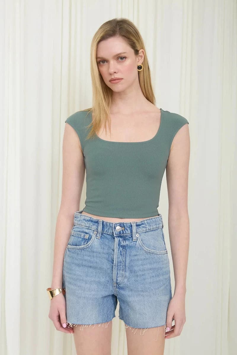 Scoop Neck Crop Top
