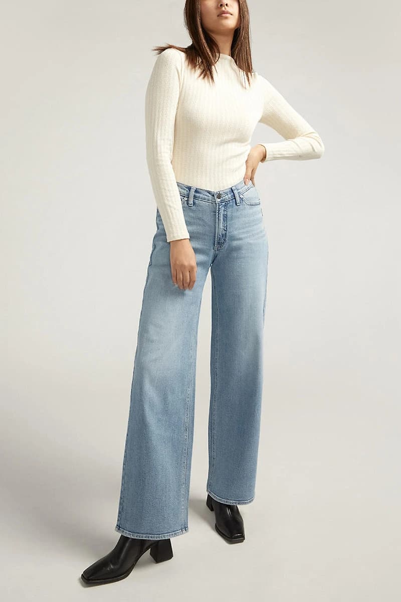 V-Front High Rise Wide Leg Jeans